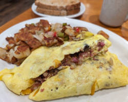 Corned Beef Hash Omelette